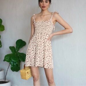 REFORMATION Marion Seabreeze Tie Strap
Mini Dress Size XS Rose Print